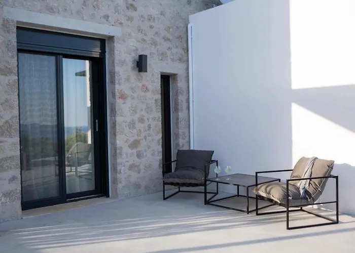 High-end Faos Two Willa