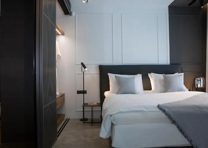 High-end Faos Two Willa